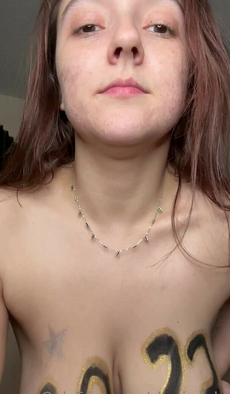 Charis Sellick star erotic img