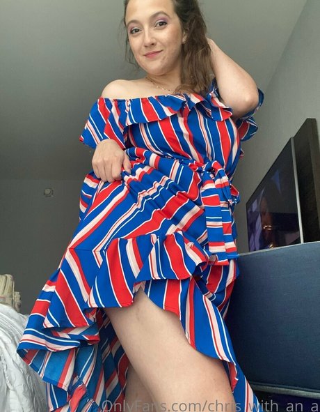 Charis Sellick model nude photos