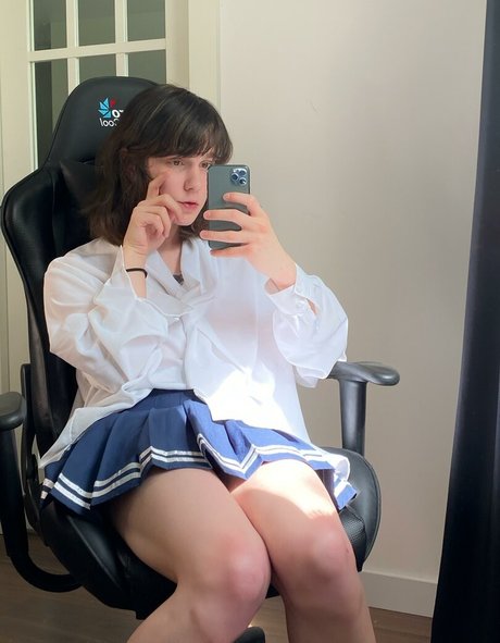 Mossy Barmales star best pictures