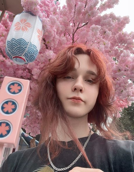 Mossy Barmales naked actress pictures