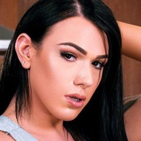 Aspen Brooks pornstar pretty photo