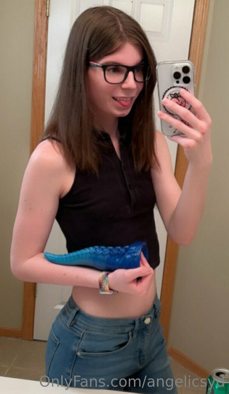angelicsyd model top photos