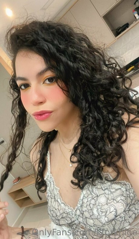 kforkhloe pornographic star image