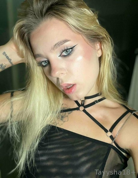 tayysha naked actress photo