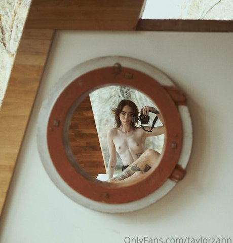 taylorzahn sex star picture