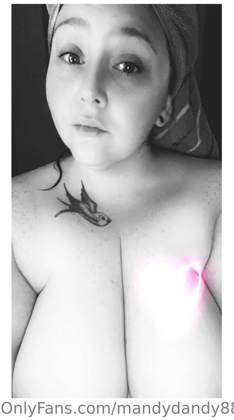 thatmandagirl high quality model pic