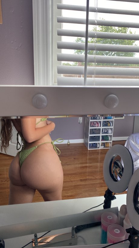 Taylor Hansen perfect actress gallery