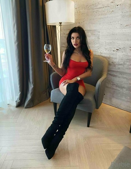 barbie33 star nude pic