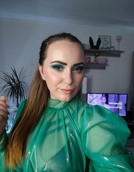 madame alaska official model perfect archive