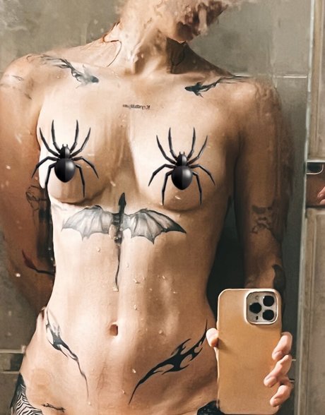 Emsloan star best pictures