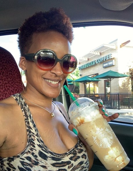 freephysique2u model free images