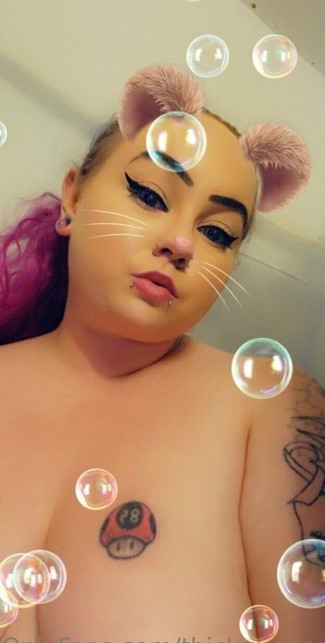 thickqueenrose420 porn star images