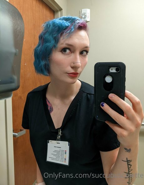 succubuscolette top actress picture