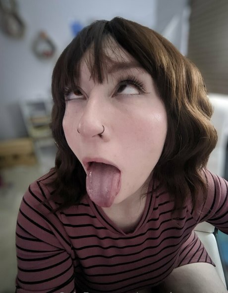 succubuscolette model adult pics