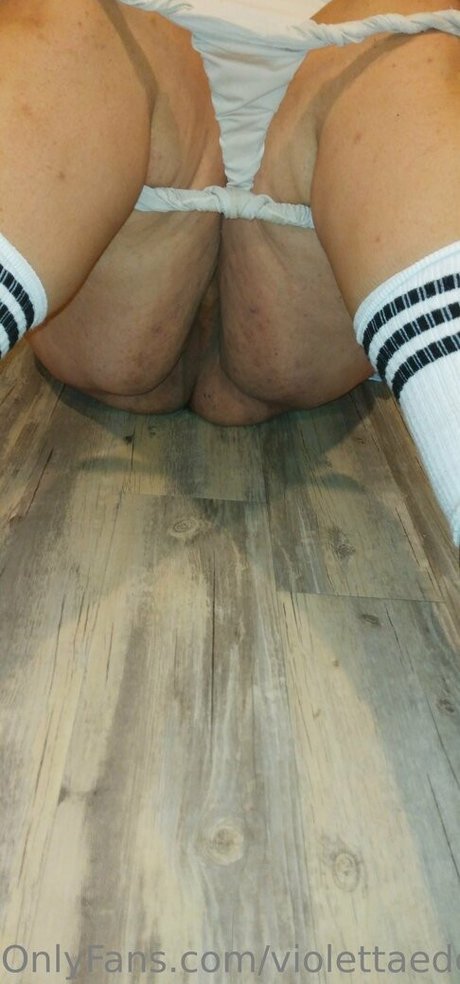 violettaeden hot model img