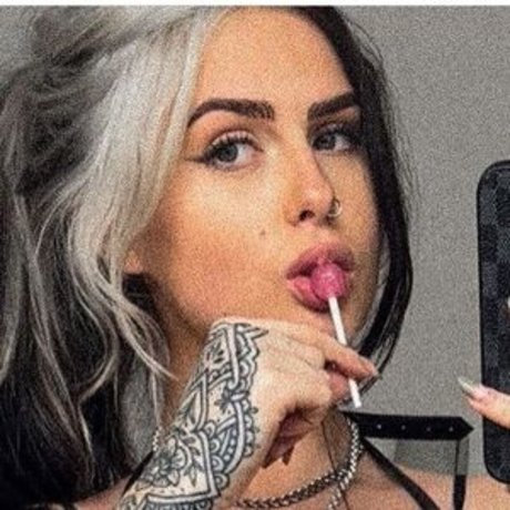 izzysiim pornographic star pics