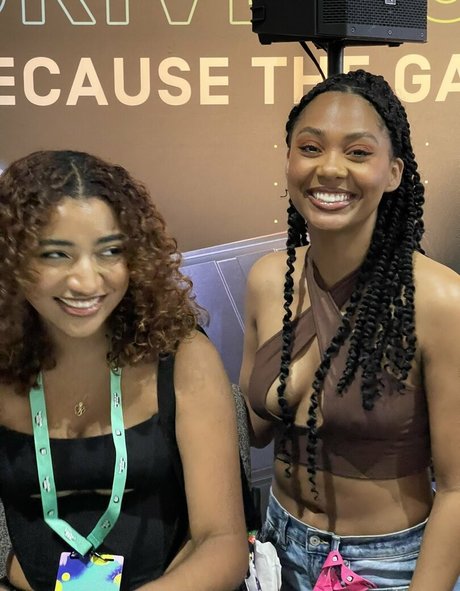 Ninjayla xxx model photos