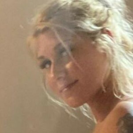 Slickkshaww porn star gallery