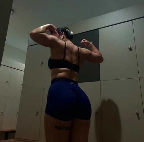 Asianbarbie model nude picture