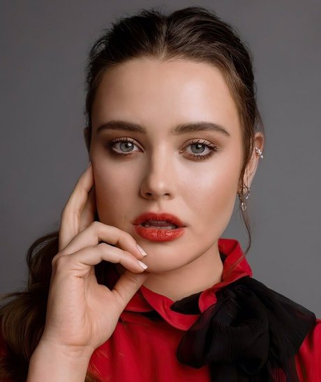 Katherine Langford high quality pornstar img