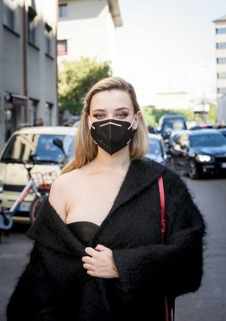 Katherine Langford pornstar high quality photos