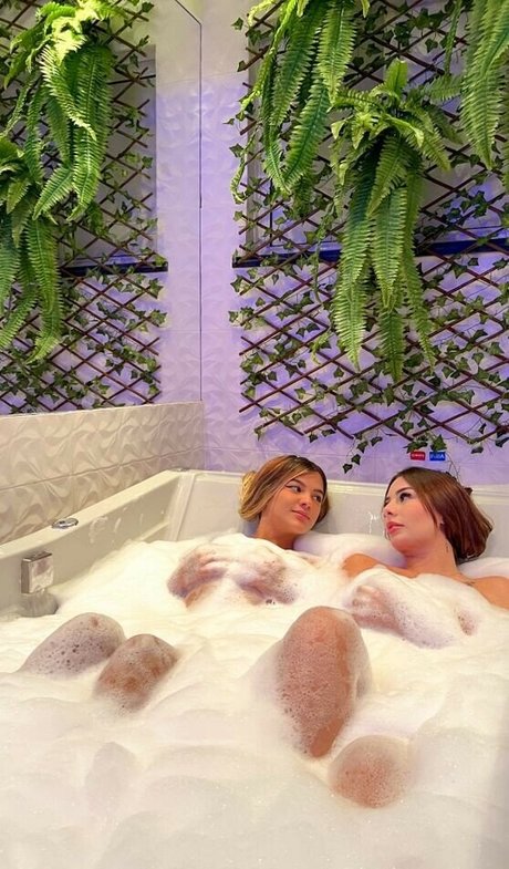 aSurfista pornstar top images