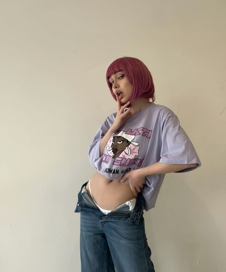 girlwalkingonfire exclusive actress img