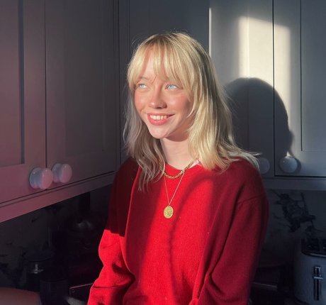 Lola Clark adult actress photo