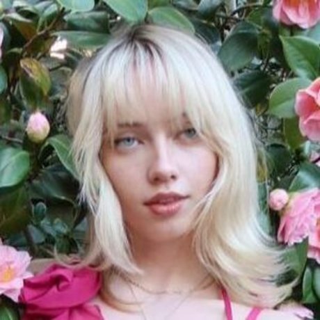 Lola Clark pornographic model pic