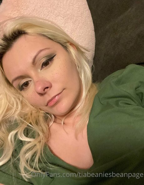 realprincesstiabeanie hot actress images