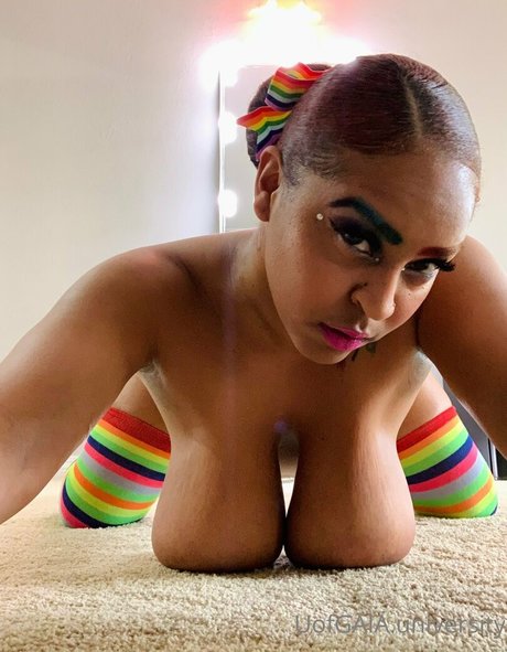 uofgaia naked star photos