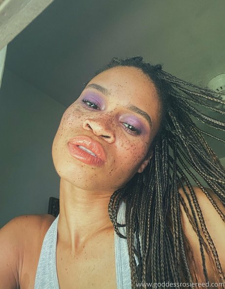 goddessrosiereed naked model pic