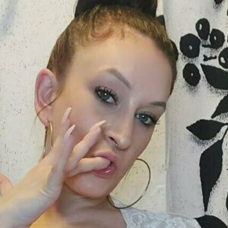 nominymph star sex pic