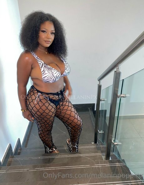 playwithnelx model exclusive photos