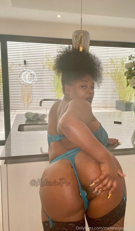 playwithnelx erotic model image