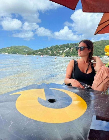 annifrani pretty actress images