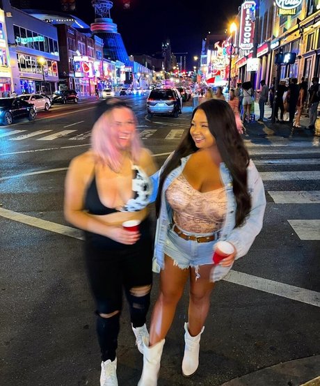 Jenn M hd pornstar gallery