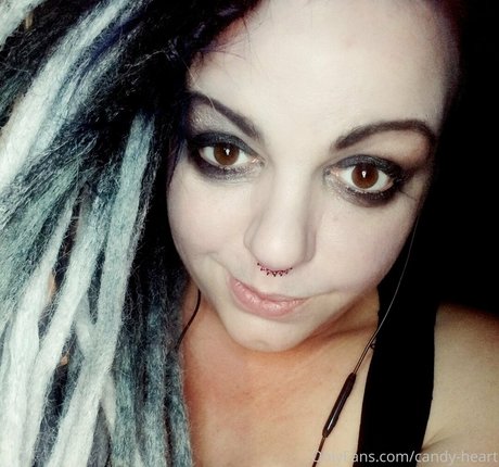 candy heart star nude photos