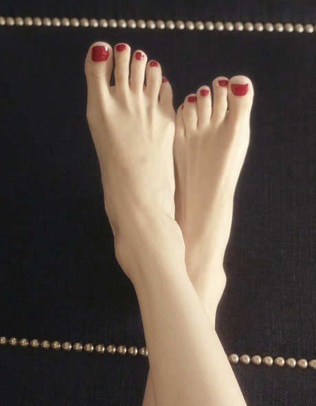 lithe pretty model picture