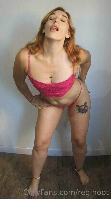 regihoot xxx star img