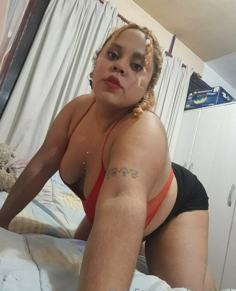 regihoot erotic model images