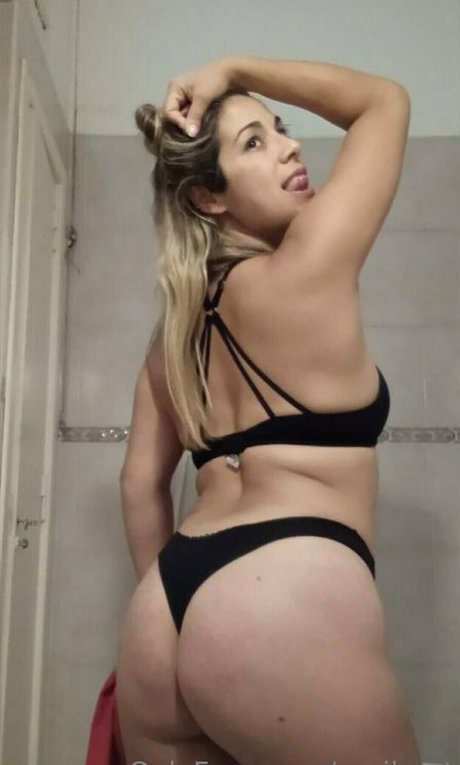 regihoot nude star pictures