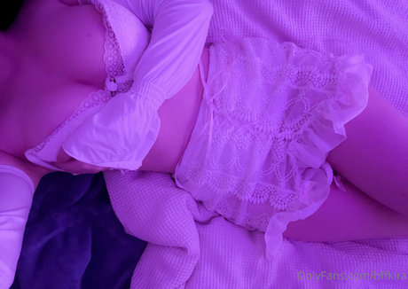 bffkira actress pictures