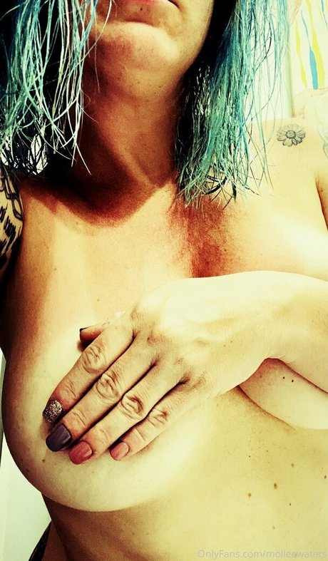 molleewaters nude model galleries