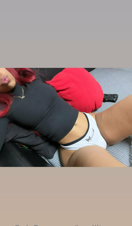 leydiitavarez model adult picture