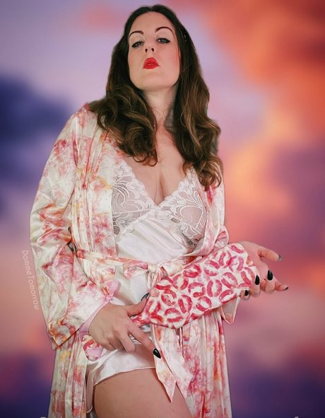 dommetomorrow free nude model archive