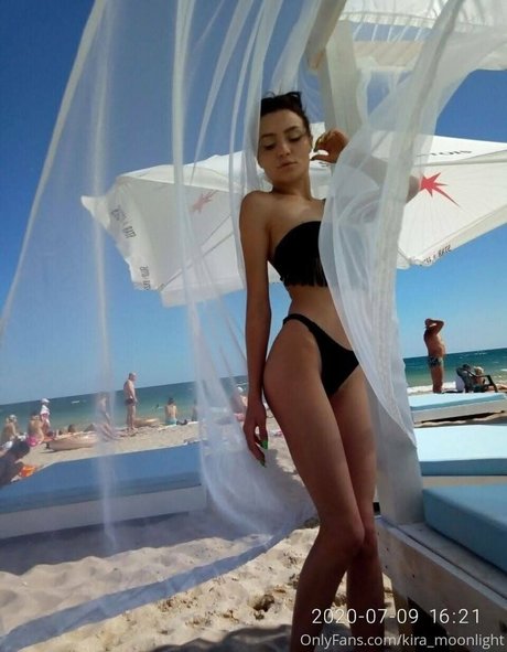 kiramoonlight model naked photo