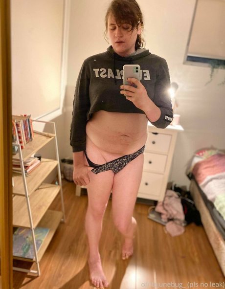 itsjunebug_ star porn pics