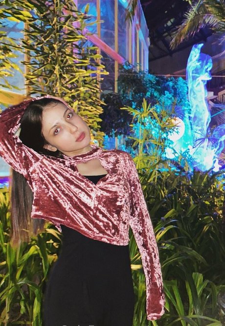 cherrykush6 pornstar pretty pictures