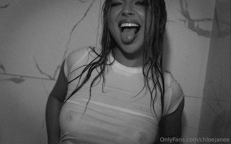 chloejanee pornstar pretty picture